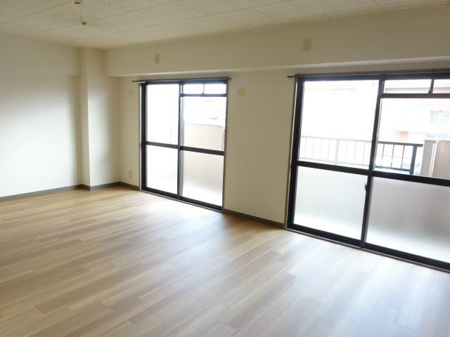 オークス向が丘の居間・リビング