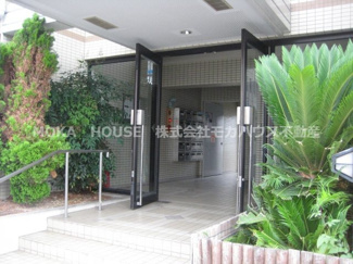 【エントランス】 | 珈琲館ビル | 建物の内部です