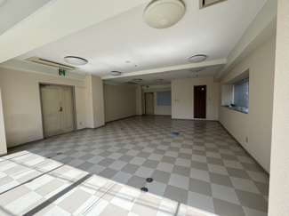 【内装】 | 珈琲館ビル | 明るい色調の室内です