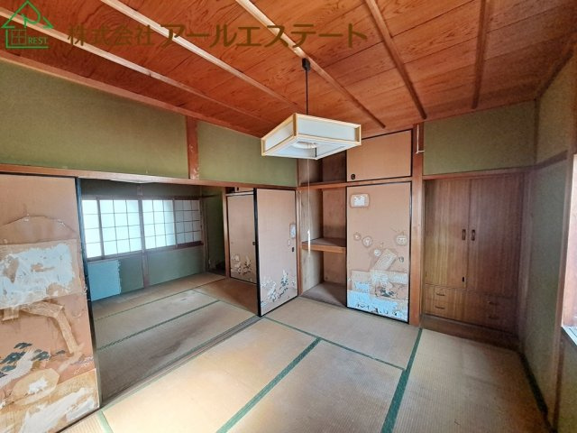 加古川市加古川町北在家　　山陽電鉄「尾上の松」徒歩15分の和室