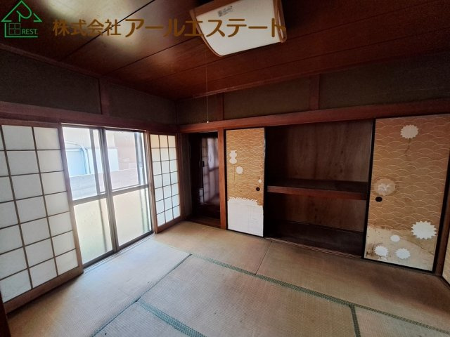 加古川市加古川町北在家　　山陽電鉄「尾上の松」徒歩15分の和室
