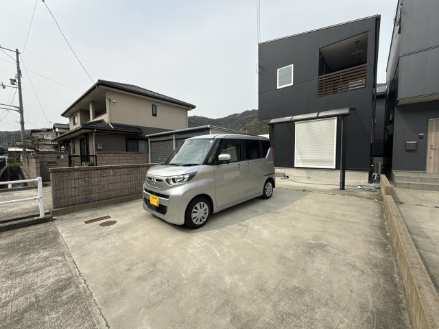 アンダンテⅡの駐車場