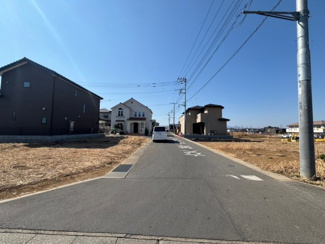 【前面道路含む現地写真】 | 坂戸市片柳　建築条件なし売地　東武東上線『北坂戸駅』徒歩18分　【片柳小学区】