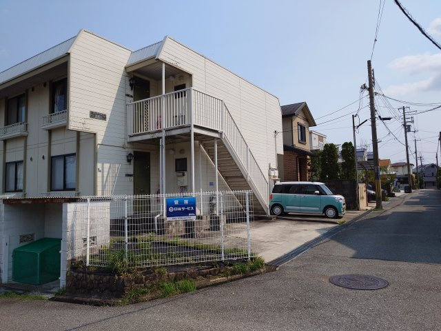 ハートランド逆瀬川の外観