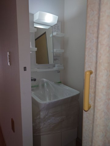 ハートランド逆瀬川の洗面所