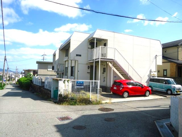 ハートランド逆瀬川の外観