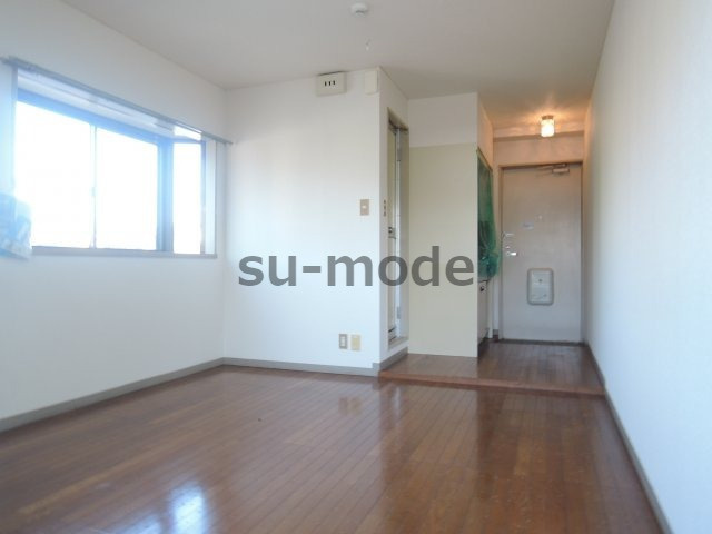 ヤスダマンションの内装