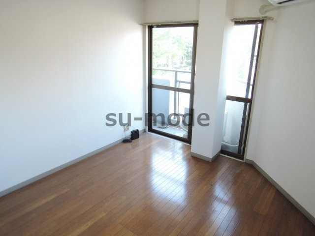 ヤスダマンションの寝室