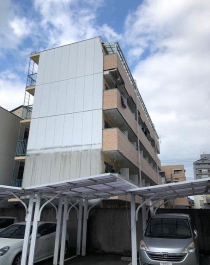 第８グリーンハイツの外観