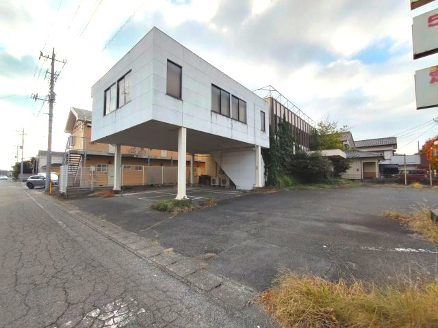 伊勢崎市境女塚売店舗事務所の外観