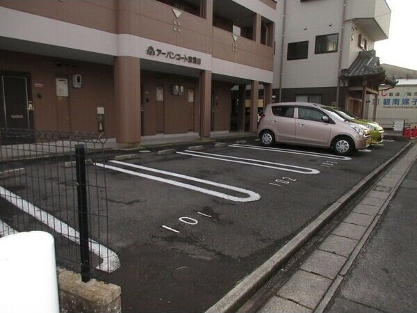 アーバンコート志貴崎　　刈谷市近郊の賃貸ならクラスホーム刈谷店の駐車場