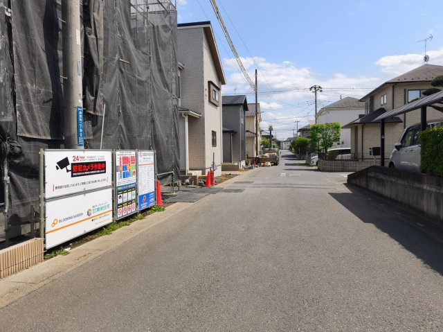 東松山市美原町２丁目　の前面道路含む現地写真|現地前面道路
