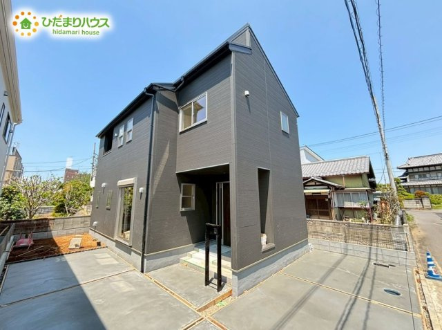 深谷市稲荷町1丁目　新築一戸建て　リーブルガーデン　01の外観|JR高崎線『深谷』駅徒歩8分！
通勤通学に便利な立地です！