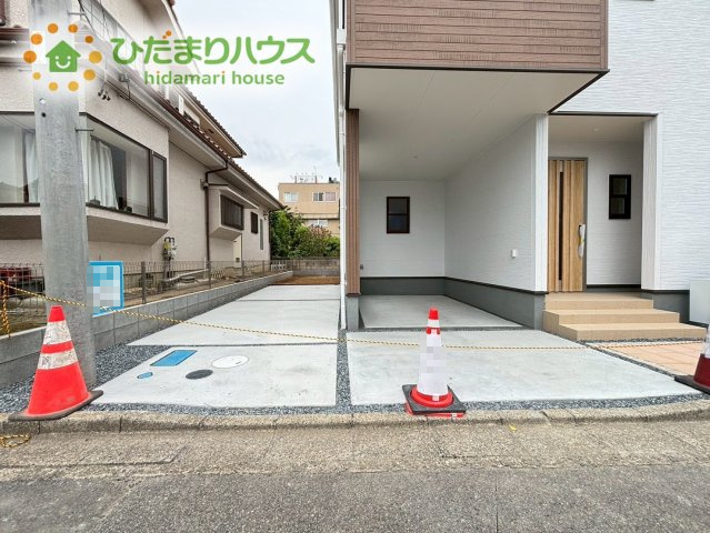 深谷市稲荷町1丁目　新築一戸建て　リーブルガーデン　02の駐車場|カースペース2台分あります！
急な来客時にも安心ですね♪