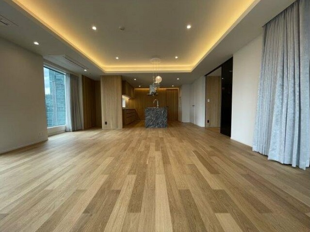 港区虎ノ門４丁目の賃貸マンションの居間・リビング