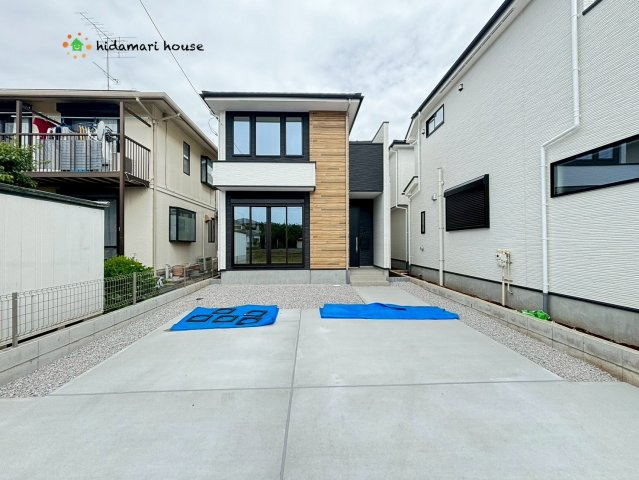 上尾市向山　9期　新築戸建　Grace　01の駐車場