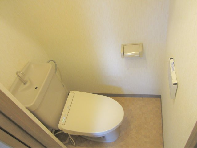 クリスタルコートⅠのトイレ