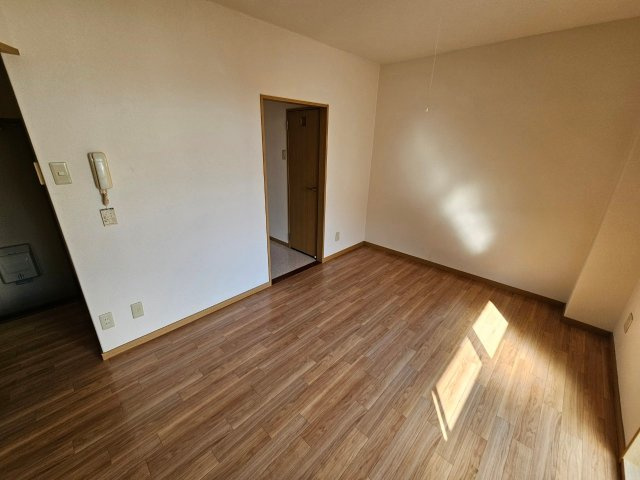 アルページュの居間・リビング