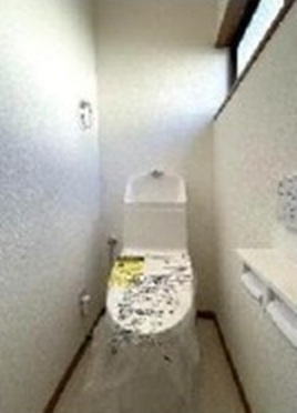 中古戸建　熊谷市肥塚594-2（リフォーム住宅）のトイレ