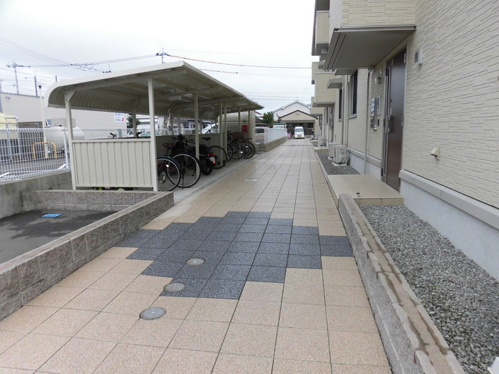 ウエスト ヴィレッジⅠの駐車場|駐車場完備です