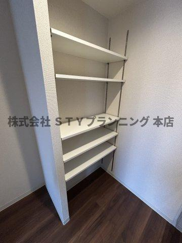 仲介手数料０円！WELL COURT TENMAの収納