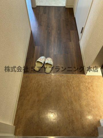 仲介手数料０円！WELL COURT TENMAの玄関