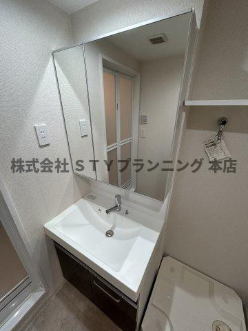 仲介手数料０円！WELL COURT TENMAの独立洗面台