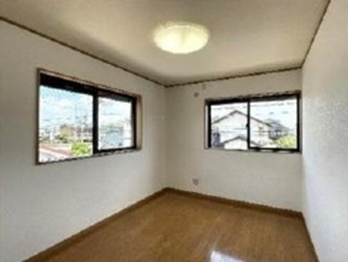 中古戸建　熊谷市円光2-2-18（リフォーム住宅）の洋室