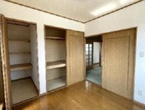 中古戸建　熊谷市円光2-2-18（リフォーム住宅）の洋室