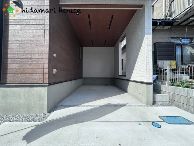 桶川市朝日1丁目　3期　新築戸建　ブルーミング01の駐車場