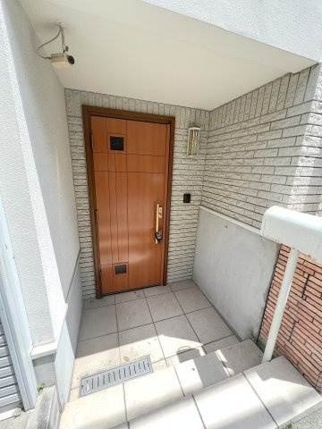 豊町２丁目戸建のエントランス