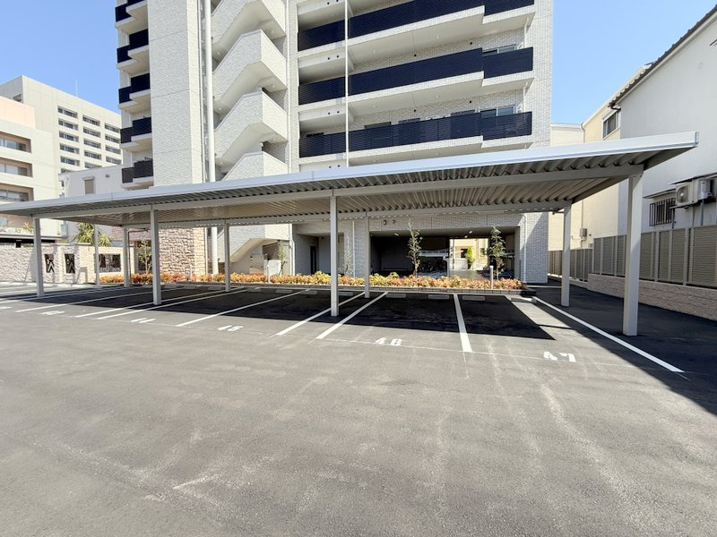 プレジオ帝塚山　仲介手数料無料の駐車場