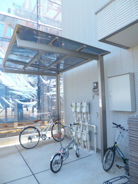 文京区本駒込２丁目の賃貸マンションのその他共用部分|★屋根付き駐輪場★