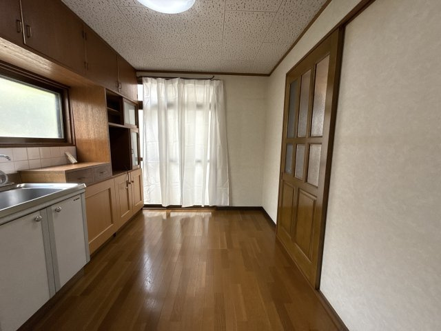 田寺4丁目戸建の居間・リビング