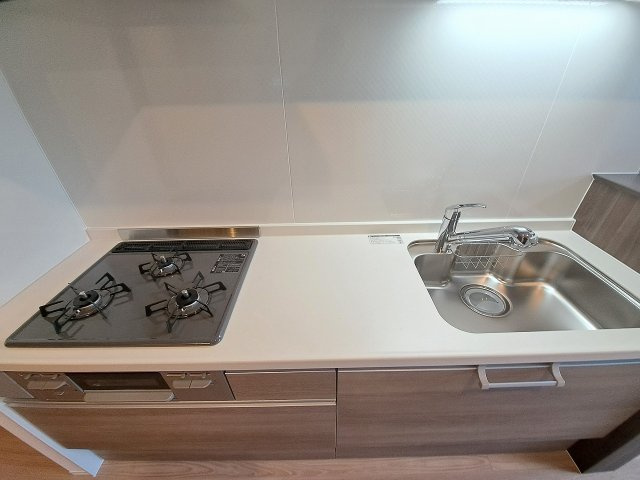 コンフィエ鳴尾のキッチン