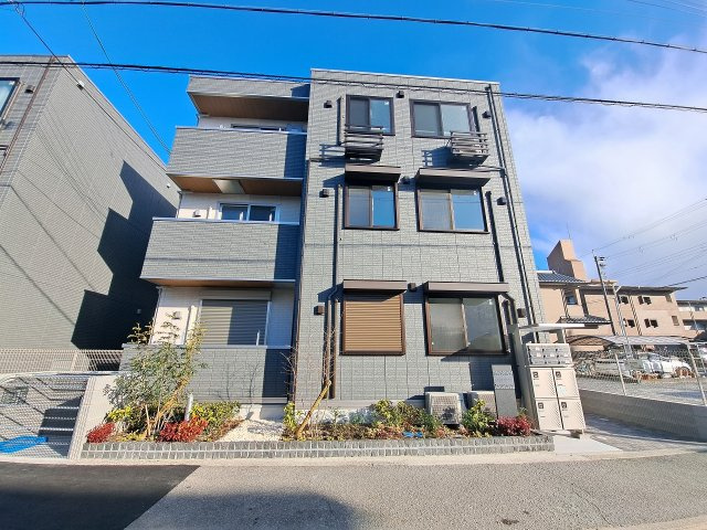 コンフィエ鳴尾の外観