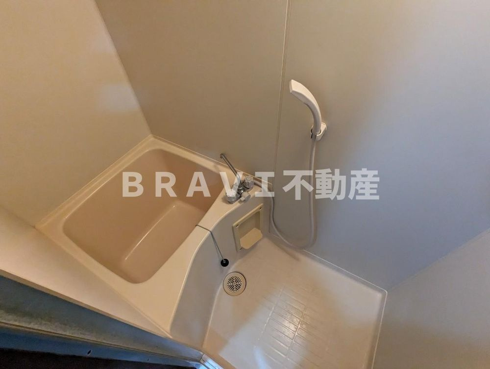 エミグラント・N BRAVI不動産の浴室|【エミグラント・N】きれいなお風呂です