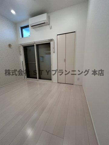 仲介手数料０円！アーバンテラス浮島町Sの居間・リビング