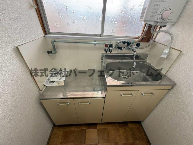 伊加賀本町テラスハウスのキッチン|使いやすいキッチンです