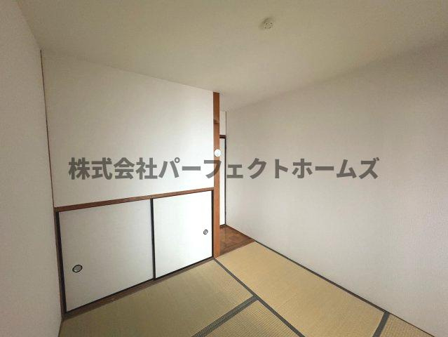 伊加賀本町テラスハウスの内装|内装もきれいです