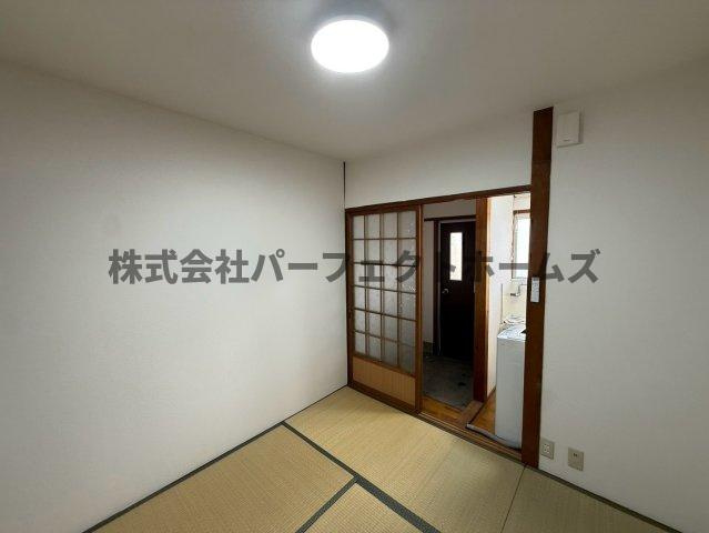 伊加賀本町テラスハウスの和室|来客時にも便利な和室付き