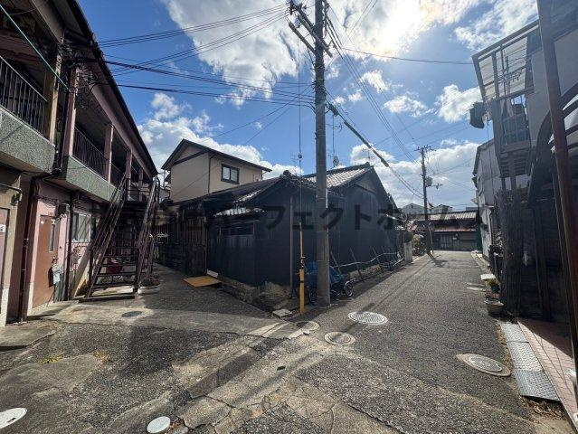 伊加賀本町テラスハウスの庭