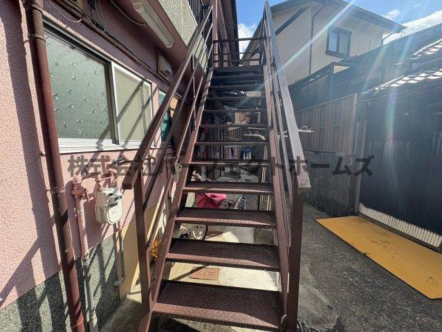 伊加賀本町テラスハウスのエントランス|毎日通るエントランスはこのようになっています