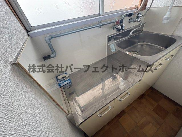 伊加賀本町テラスハウスのキッチン|キッチンでお料理をお楽しみください