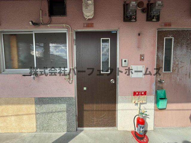 伊加賀本町テラスハウスの玄関|きれいな玄関です