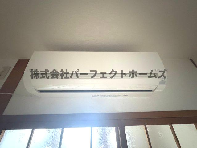 伊加賀本町テラスハウスの設備|エアコン