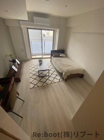 KDXレジデンス千葉中央　旧ＴＨＥ　ＰＡＬＭＳ千葉中央の居間・リビング