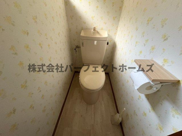 香里ケ丘10丁目戸建　賃貸のトイレ|シンプルで使いやすいトイレです