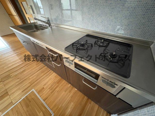 香里ケ丘10丁目戸建　賃貸のキッチン|コンパクトなキッチンで掃除もラクラク