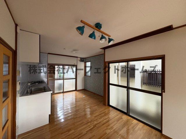 香里ケ丘10丁目戸建　賃貸の居間・リビング|リビングです